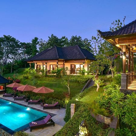 Villa Cahaya Perfectly Formed By The Natural Surrounding And Balinese Hospitality Ловіна Екстер'єр фото