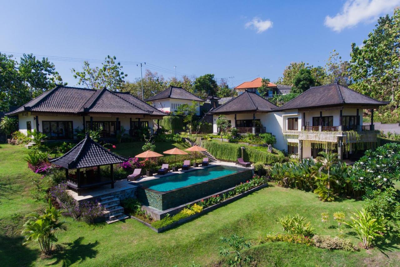 Villa Cahaya Perfectly Formed By The Natural Surrounding And Balinese Hospitality Ловіна Екстер'єр фото