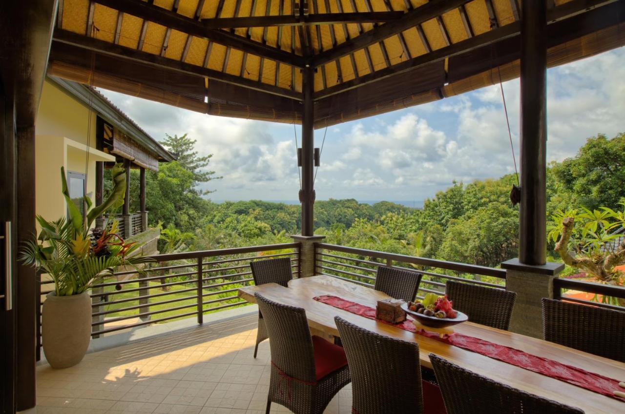 Villa Cahaya Perfectly Formed By The Natural Surrounding And Balinese Hospitality Ловіна Екстер'єр фото