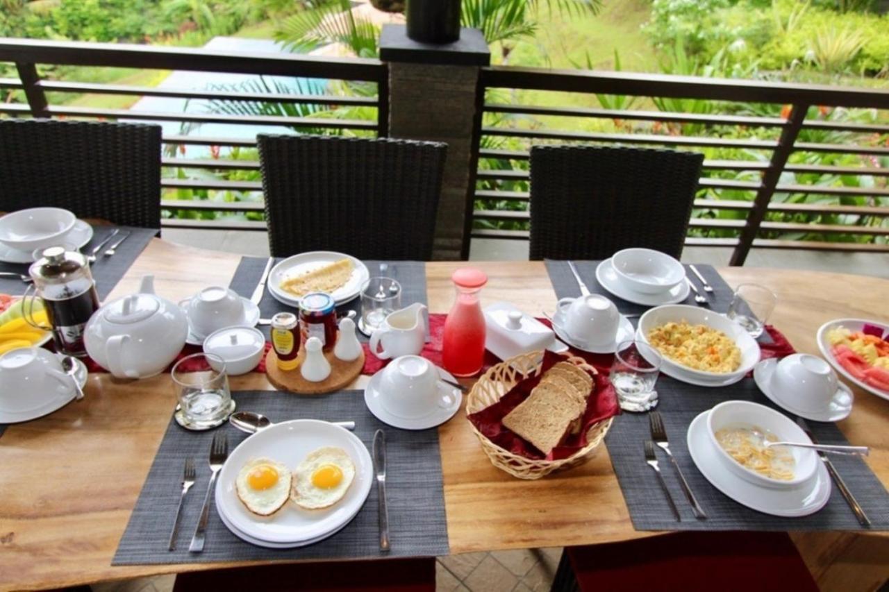 Villa Cahaya Perfectly Formed By The Natural Surrounding And Balinese Hospitality Ловіна Екстер'єр фото