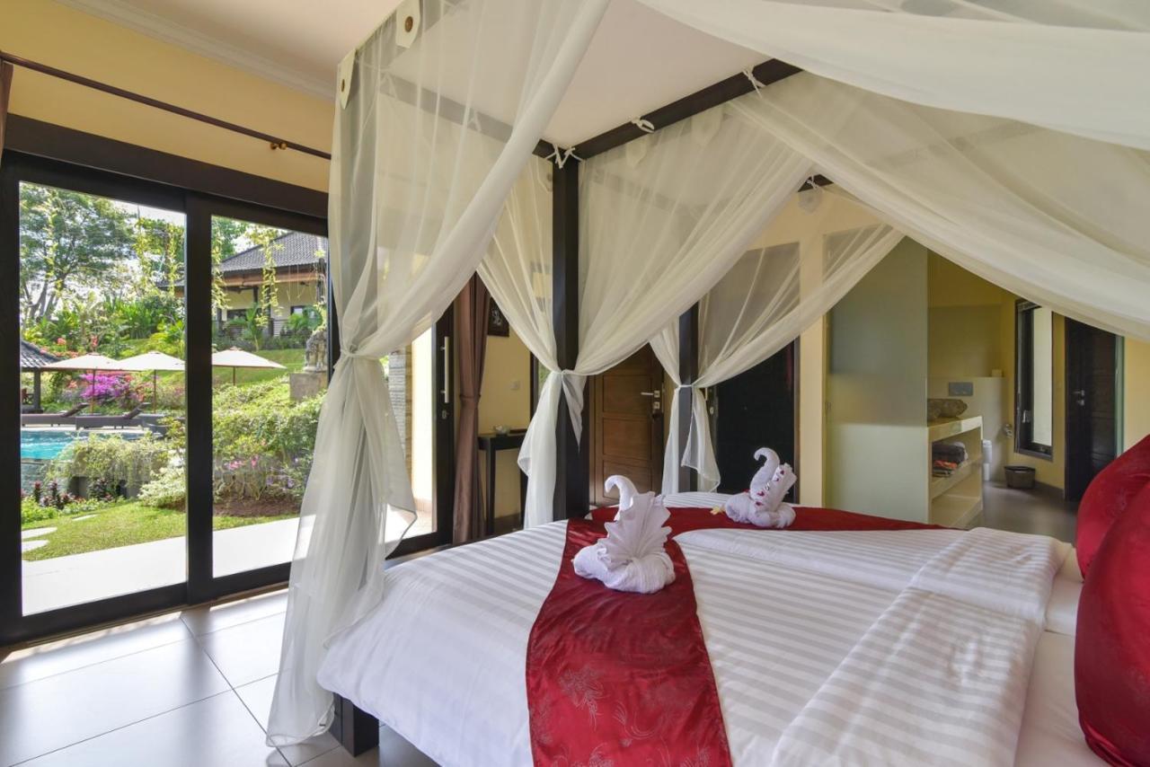 Villa Cahaya Perfectly Formed By The Natural Surrounding And Balinese Hospitality Ловіна Екстер'єр фото