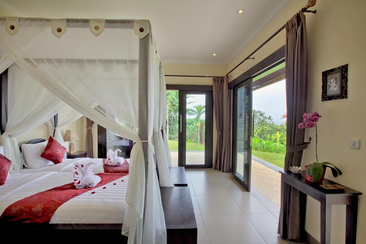 Villa Cahaya Perfectly Formed By The Natural Surrounding And Balinese Hospitality Ловіна Екстер'єр фото